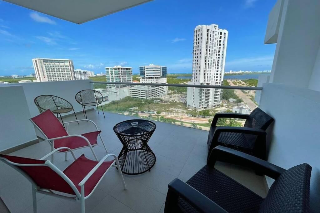 Apartment Malecon Americas By Andiani Travel Cancun